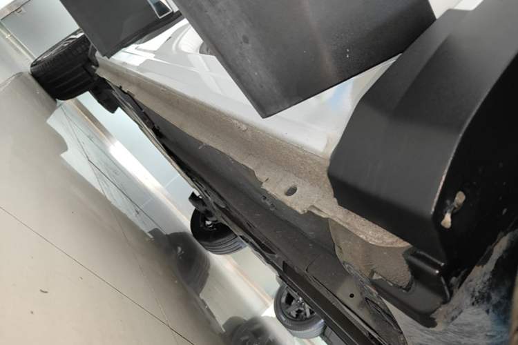 Used Peugeot 4008 2022 400THP Comfort Edition Right Side Sill