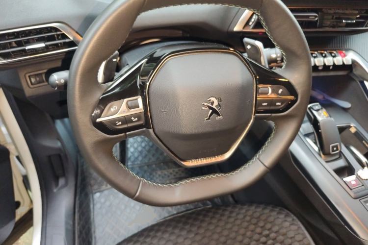 Used Peugeot 4008 2022 400THP Night Edition Steering Wheel