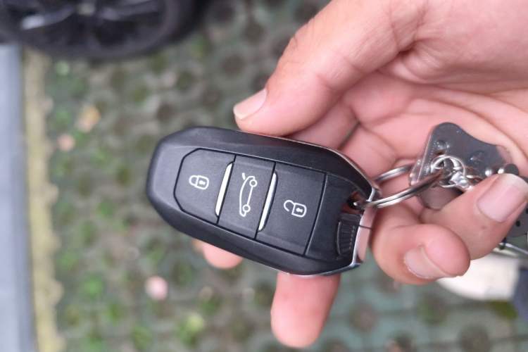 Used Peugeot 4008 2022 400THP Night Edition Vehicle Key