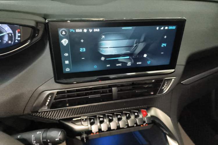 Used Peugeot 4008 2023 360THP Technology Edition Audio And AC Panel