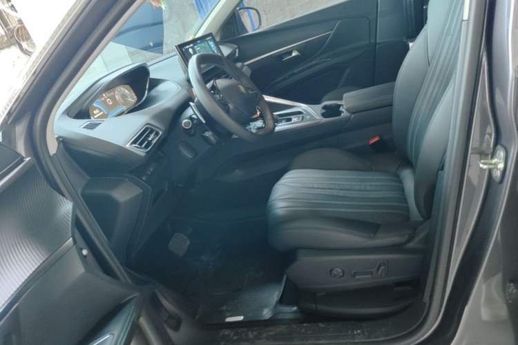 Used Peugeot 4008 2023 360THP Technology Edition Left Front Seat