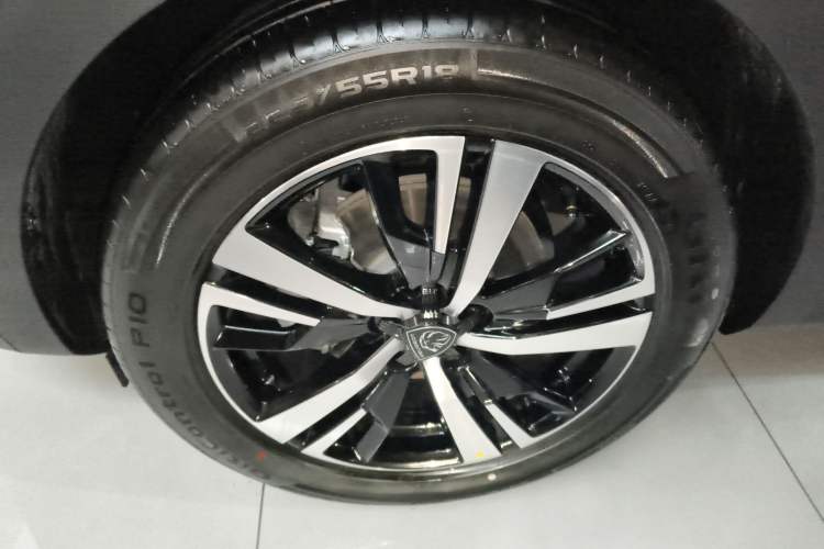 Used Peugeot 4008 2023 360THP Technology Edition Left Front Wheel Hub