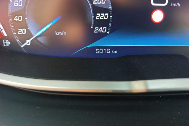Used Peugeot 4008 2023 360THP Technology Edition Odometer Close Up