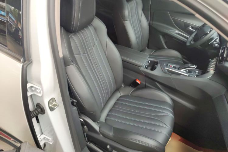 Used Peugeot 4008 2023 360THP Technology Edition Right Front Seat