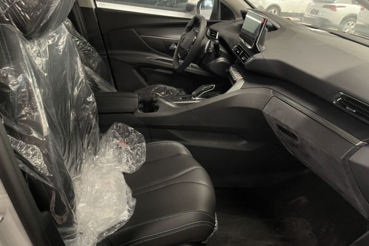 Used Peugeot 4008 2024 360THP Driving Fun Edition Interior 5