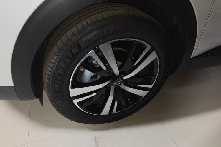Used Peugeot 4008 2024 360THP Driving Fun Edition Left Front Wheel Hub