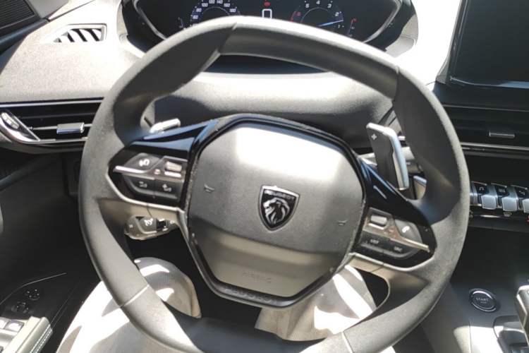 Used Peugeot 4008 2024 360THP Driving Fun Edition Steering Wheel
