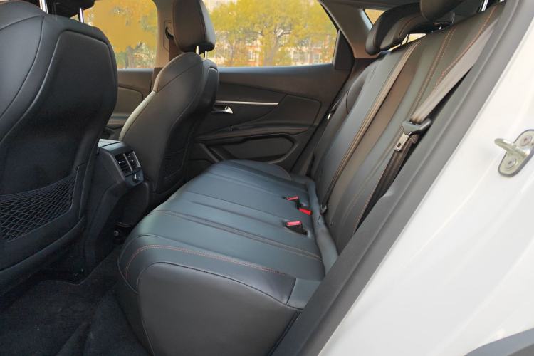 Used Peugeot 4008 New Energy 2020 1.6T PHEV Triple-Engine Luxury Edition Interior 3