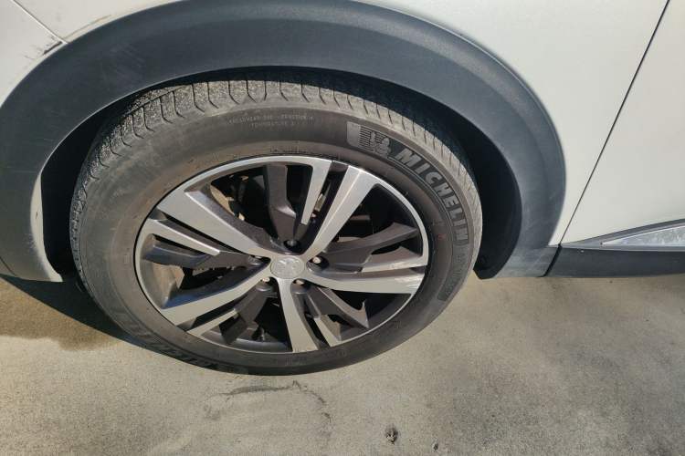 Used Peugeot 4008 New Energy 2020 1.6T PHEV Triple-Engine Luxury Edition Left Front Wheel Hub