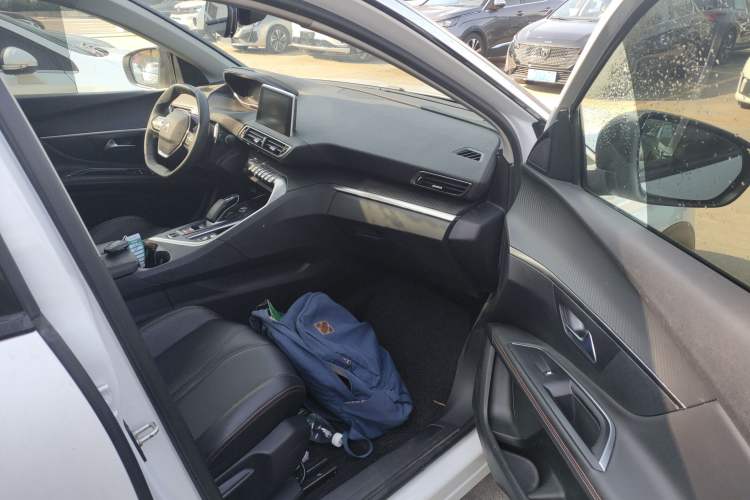 Used Peugeot 4008 New Energy 2020 1.6T PHEV Triple-Engine Luxury Edition Right Front Seat