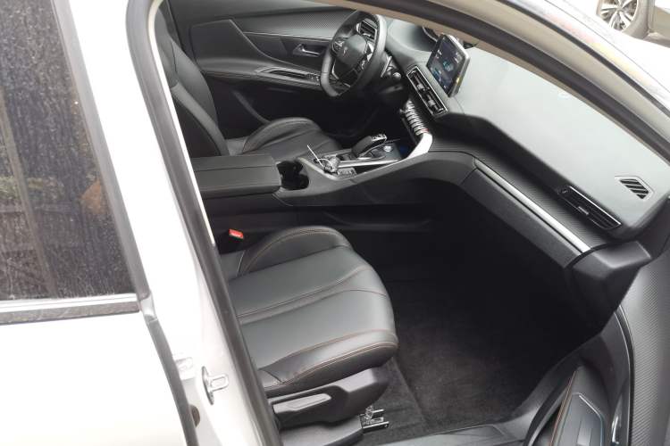 Used Peugeot 4008 New Energy 2020 1.6T PHEV Triple-Engine Luxury Edition Right Front Seat