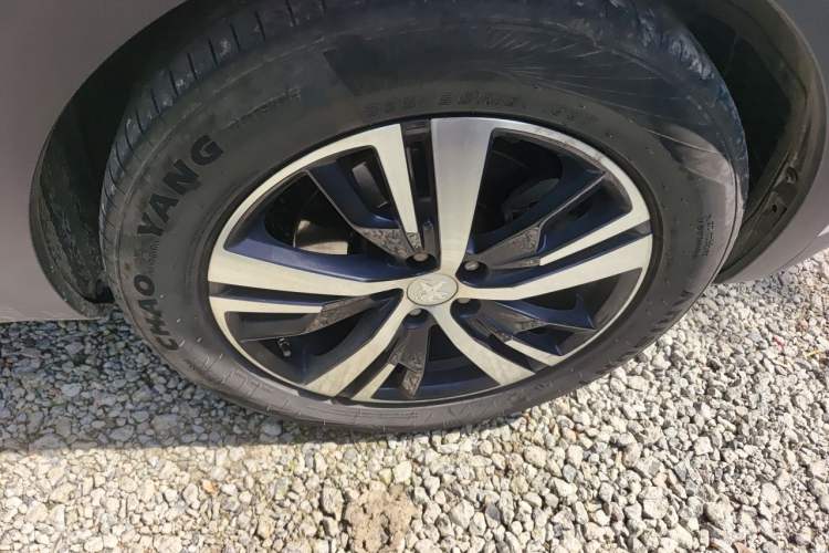 Used Peugeot 4008 New Energy 2020 1.6T PHEV Triple-Engine Luxury Edition Right Front Wheel Hub