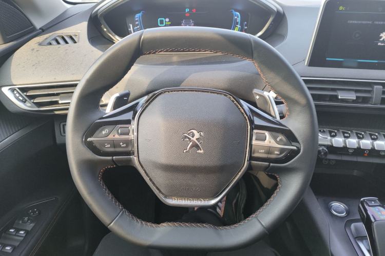 Used Peugeot 4008 New Energy 2020 1.6T PHEV Triple-Engine Luxury Edition Steering Wheel