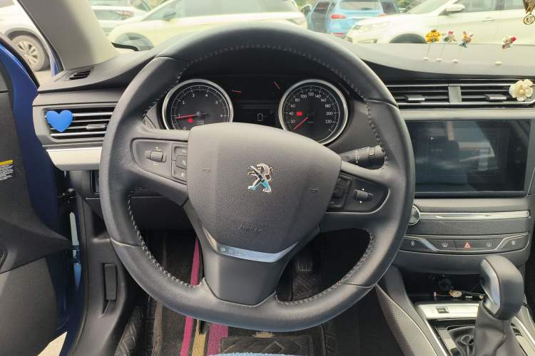 Used Peugeot 408 2019 230THP Automatic Luxury Edition China V Standard Steering Wheel