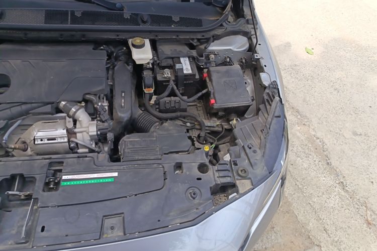 Used Peugeot 408 2022 1.6T Light-Chasing Edition Engine Bay Left