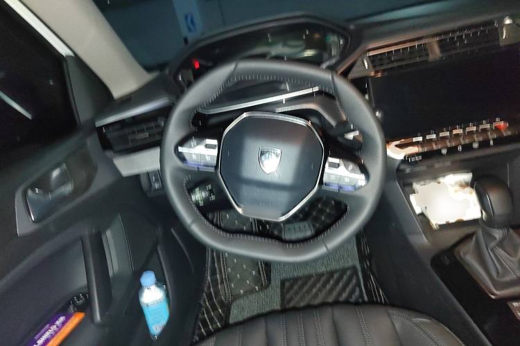 Used Peugeot 408 2022 1.6T Light-Chasing Edition Steering Wheel