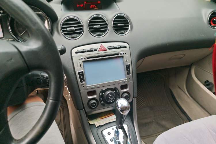 Used Peugeot 408 2010 1.6L Automatic Comfort Edition Audio And AC Panel