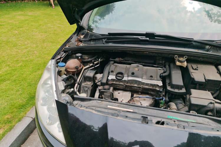 Used Peugeot 408 2010 1.6L Automatic Comfort Edition Engine Bay Right