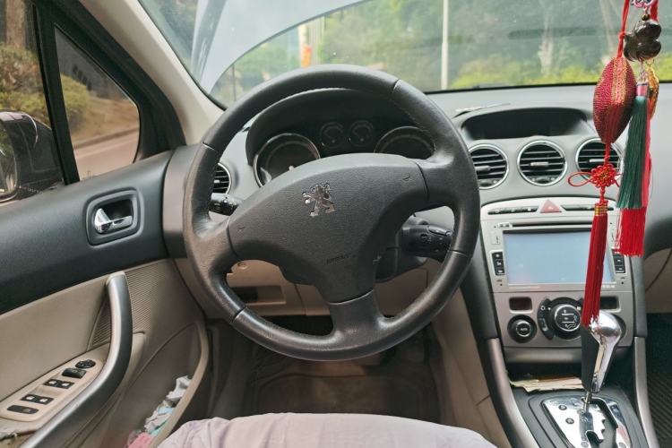 Used Peugeot 408 2010 1.6L Automatic Comfort Edition Steering Wheel