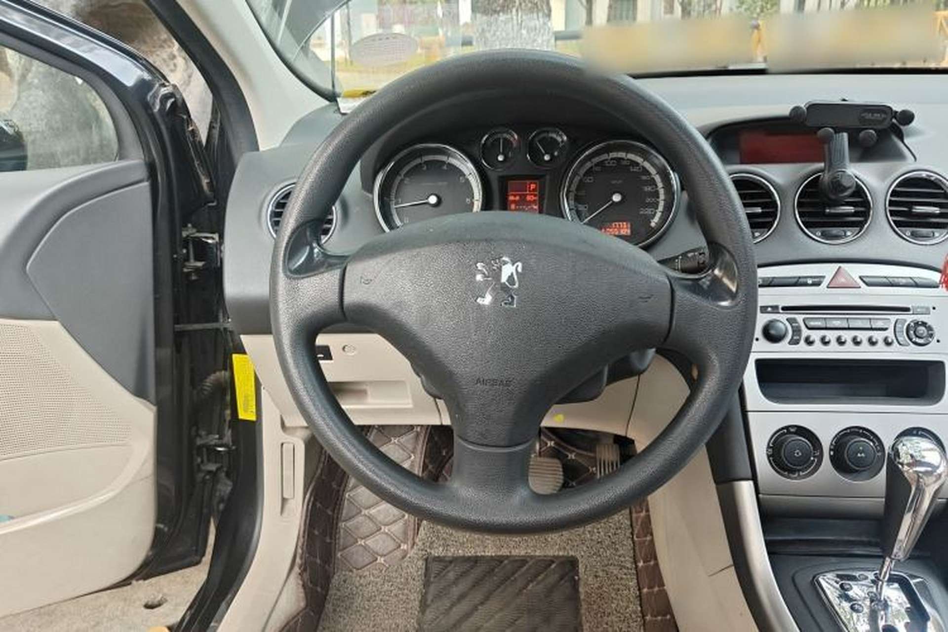 Used Peugeot 408 2010 2.0L Automatic Comfort Edition Steering Wheel