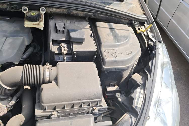 Used Peugeot 408 2010 2.0L Automatic Comfort Edition Engine Bay Left