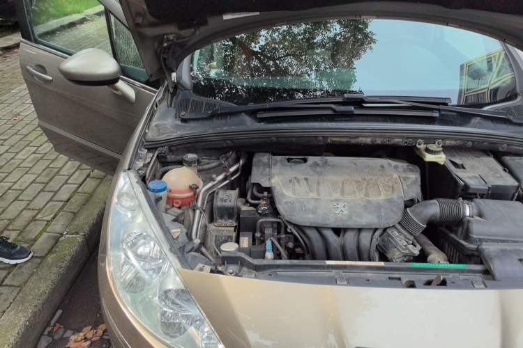 Used Peugeot 408 2010 2.0L Automatic Comfort Edition Engine Bay Right