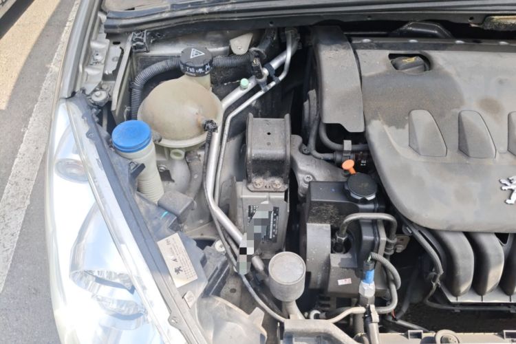 Used Peugeot 408 2010 2.0L Automatic Comfort Edition Engine Bay Right