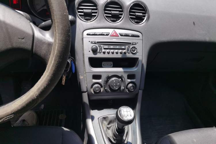Used Peugeot 408 2010 2.0L Manual Luxury Edition Audio And AC Panel