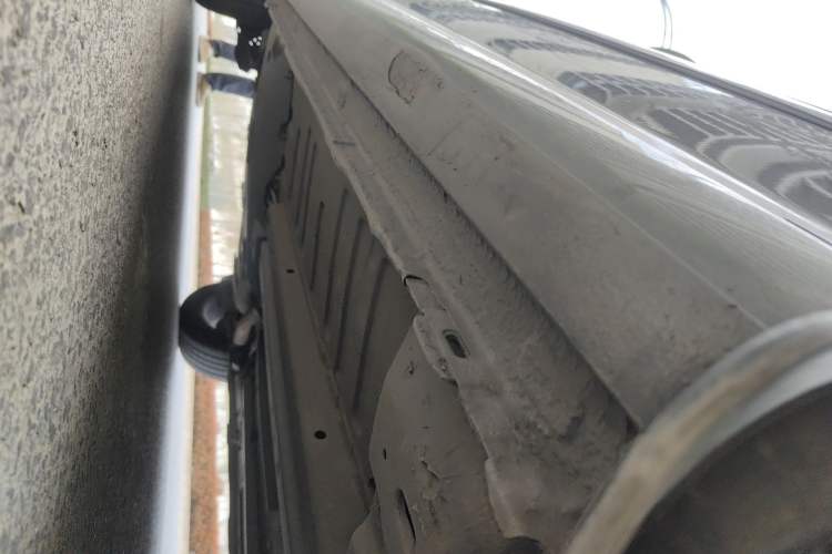 Used Peugeot 408 2010 1.6L Manual Luxury Edition Chassis Front Right
