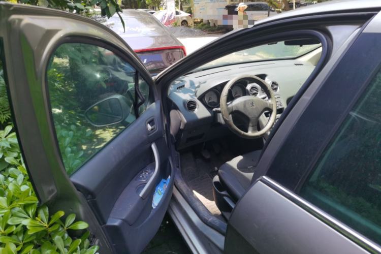 Used Peugeot 408 2010 2.0L Manual Luxury Edition Driver Seat