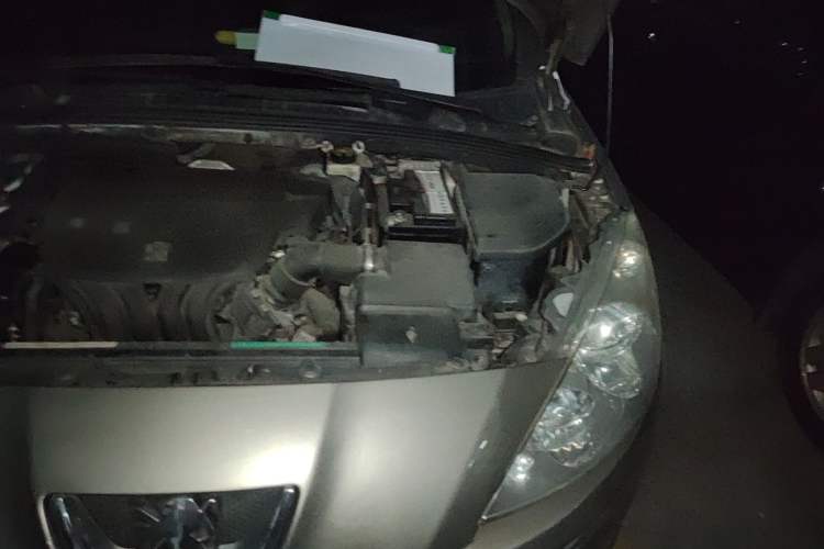 Used Peugeot 408 2010 2.0L Automatic Luxury Edition Engine Bay Left