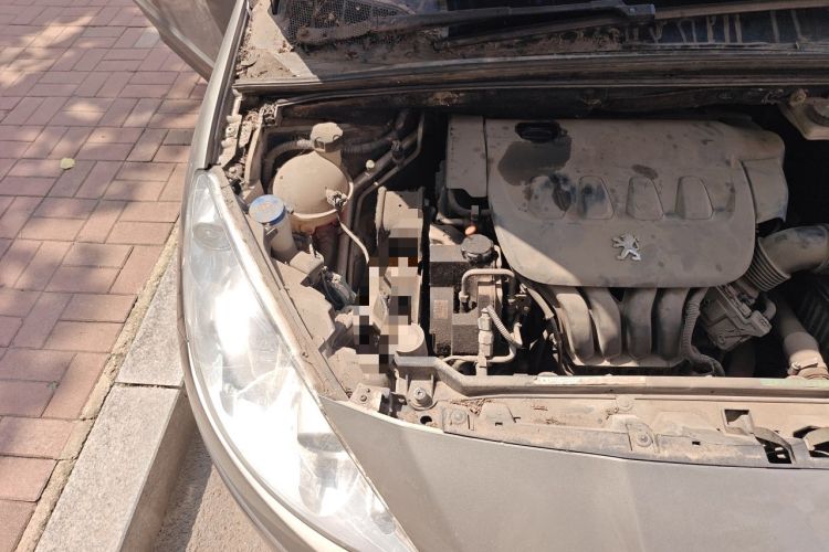 Used Peugeot 408 2010 2.0L Manual Comfort Edition Engine Bay Right