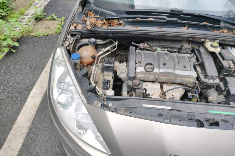 Used Peugeot 408 2010 1.6L Manual Comfort Edition Engine Bay Right
