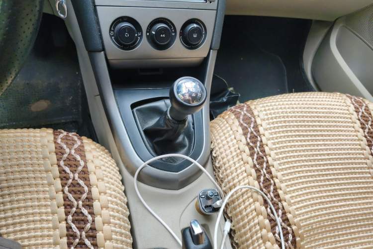 Used Peugeot 408 2010 1.6L Manual Comfort Edition Gear Lever