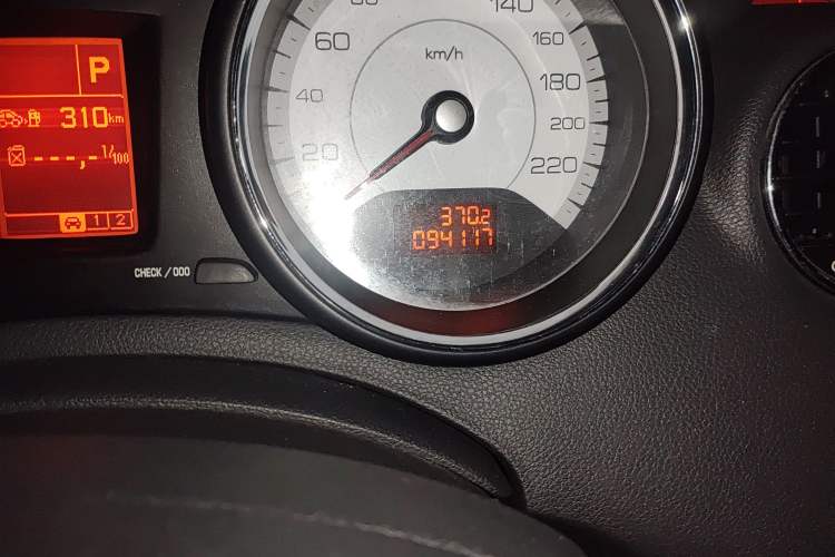 Used Peugeot 408 2010 2.0L Automatic Luxury Edition Odometer Close Up