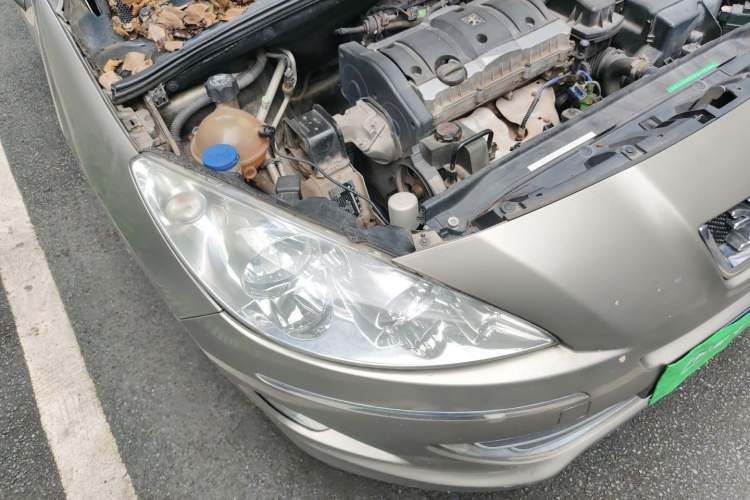 Used Peugeot 408 2010 1.6L Manual Comfort Edition Right Front Headlight