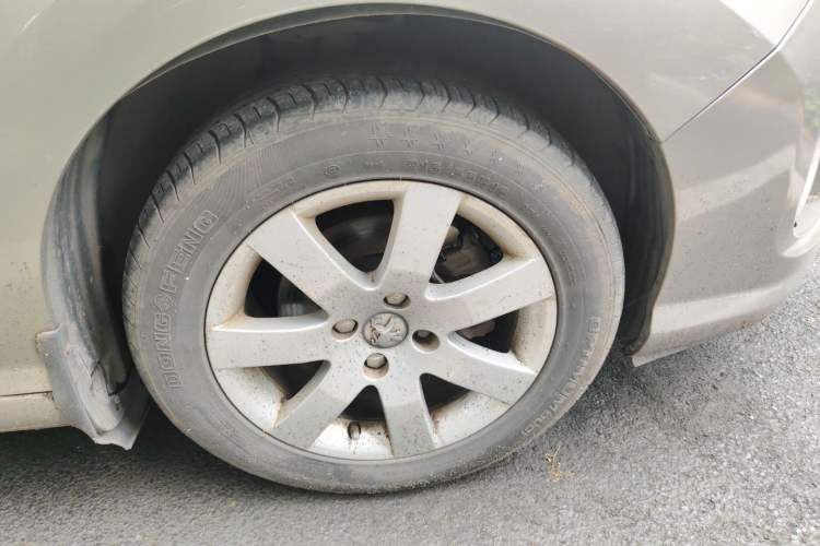 Used Peugeot 408 2010 1.6L Manual Comfort Edition Right Front Wheel Hub