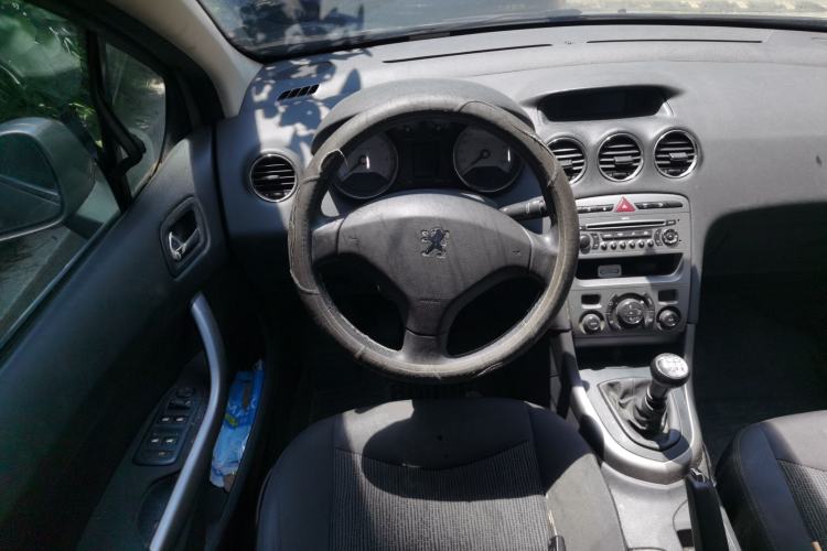Used Peugeot 408 2010 2.0L Manual Luxury Edition Steering Wheel