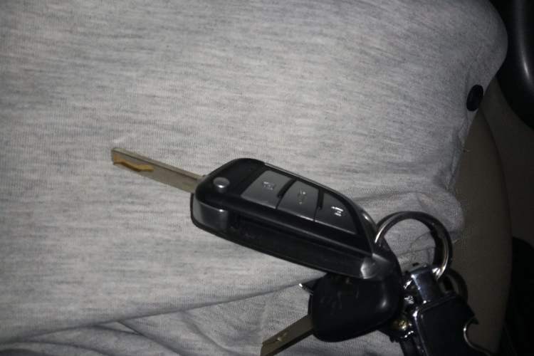 Used Peugeot 408 2010 2.0L Automatic Comfort Edition Vehicle Key