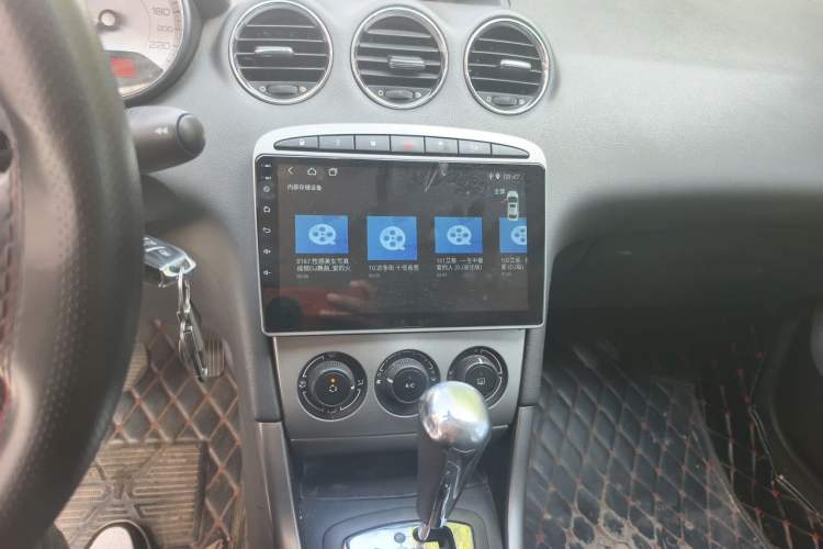 Used Peugeot 408 2010 2.0L Automatic Comfort Edition Audio And AC Panel