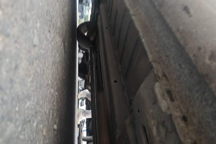 Used Peugeot 408 2010 2.0L Manual Comfort Edition Chassis Front Right