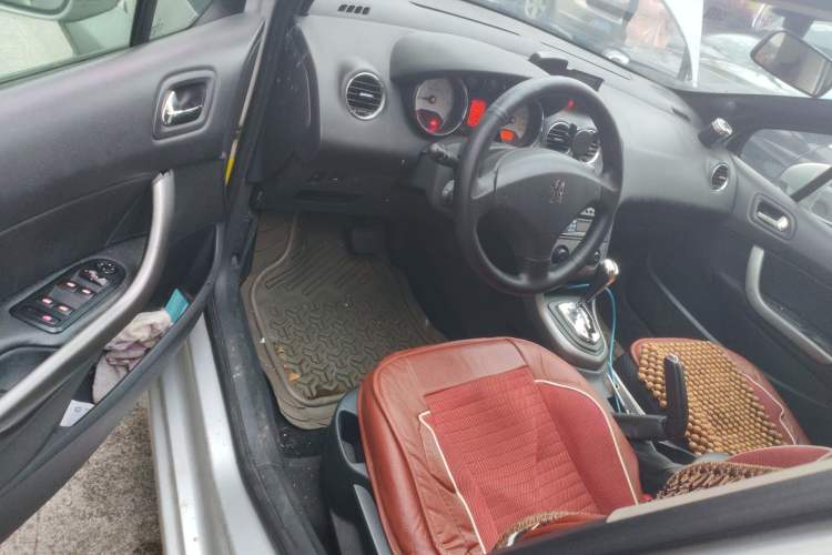 Used Peugeot 408 2010 2.0L Automatic Comfort Edition Driver Seat