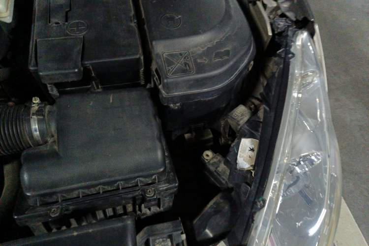 Used Peugeot 408 2010 2.0L Automatic Comfort Edition Engine Bay Left