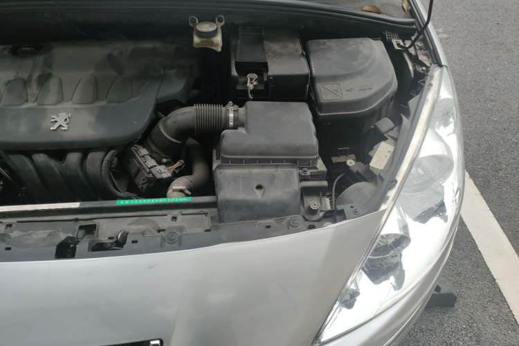 Used Peugeot 408 2010 2.0L Automatic Comfort Edition Engine Bay Left