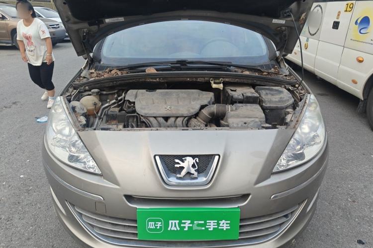 Used Peugeot 408 2010 2.0L Manual Comfort Edition Engine Bay