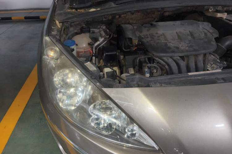Used Peugeot 408 2010 2.0L Manual Comfort Edition Engine Bay Right