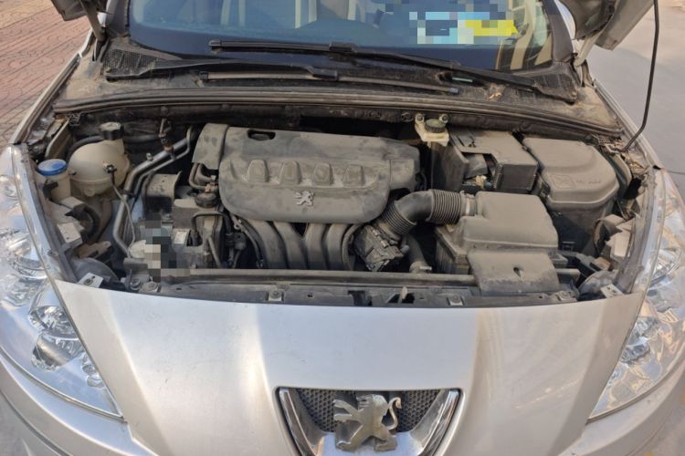 Used Peugeot 408 2010 2.0L Manual Comfort Edition Engine Bay