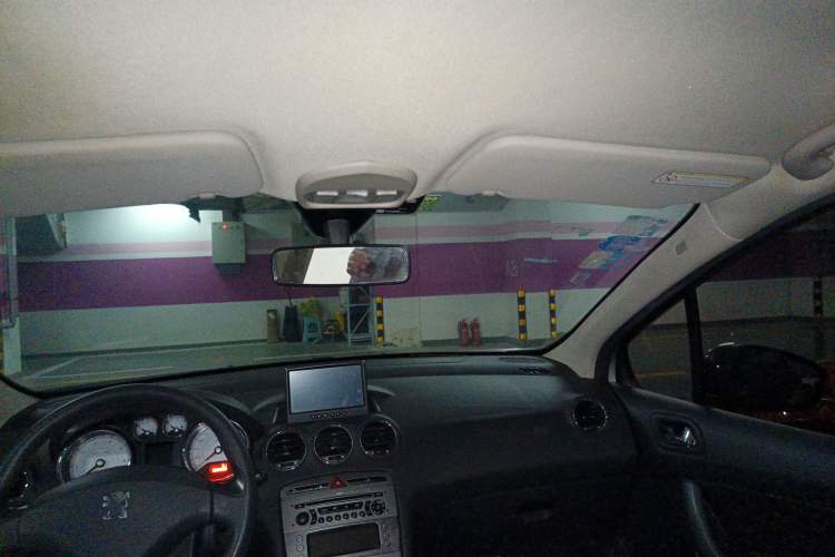 Used Peugeot 408 2010 2.0L Automatic Comfort Edition Headliner