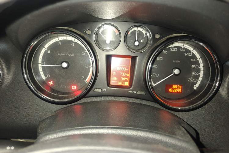 Used Peugeot 408 2010 2.0L Manual Comfort Edition Instrument Cluster