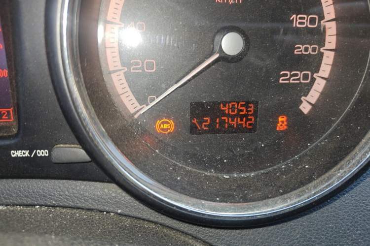 Used Peugeot 408 2010 2.0L Manual Comfort Edition Odometer Close Up
